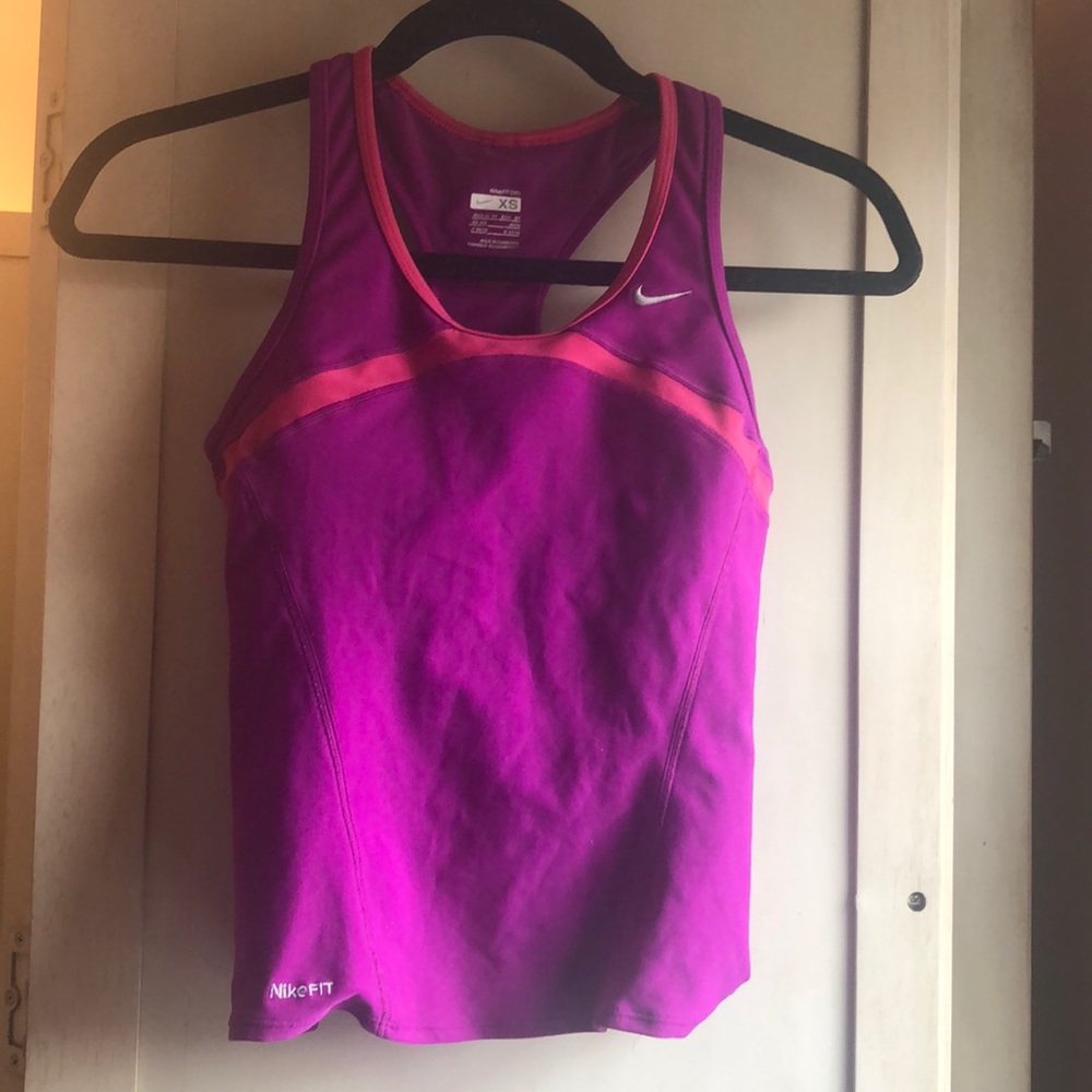 Nike workout top